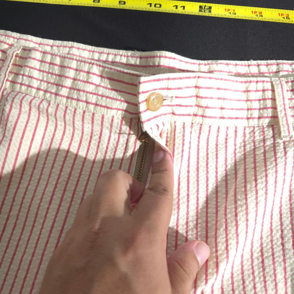 Bills Khakis Parker Shorts Mens 42 Red Striped Seersucker Standard Fit USA Chino - Picture 6 of 12